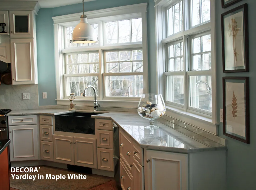 Decora Yardley cabinets in Maple White